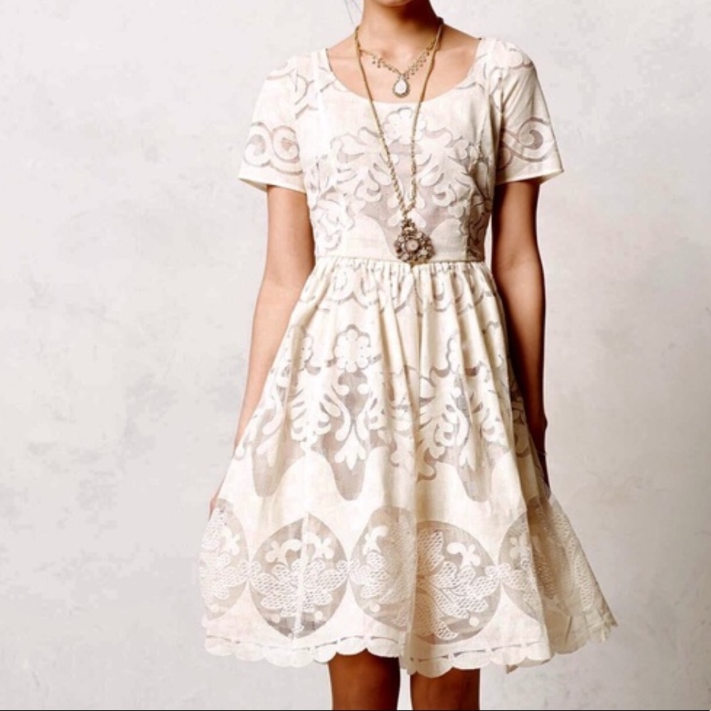 Tracy Reese White Lace dress with tan slip sz 4